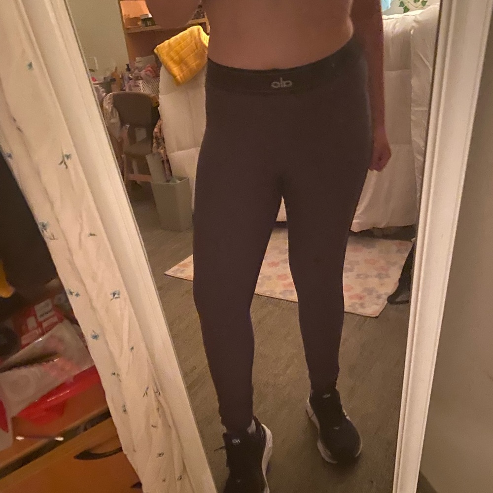 Alo Airlift Suit Up Gray Leggings - Picture 4 of 5